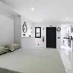 아파트 Mi Casa Es Su Casa Nº1 *