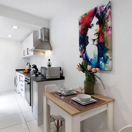 Mi Casa Es Su Casa Nº1 * 阿尔布费拉